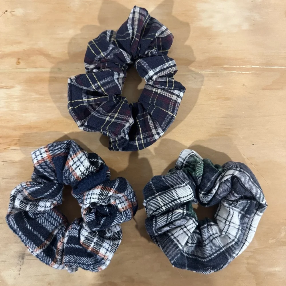 Handmade Plaid Flannel Scrunchies – Set‎ of 3